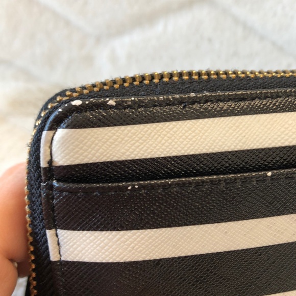 Kate Spade wallet - Picture 8 of 8